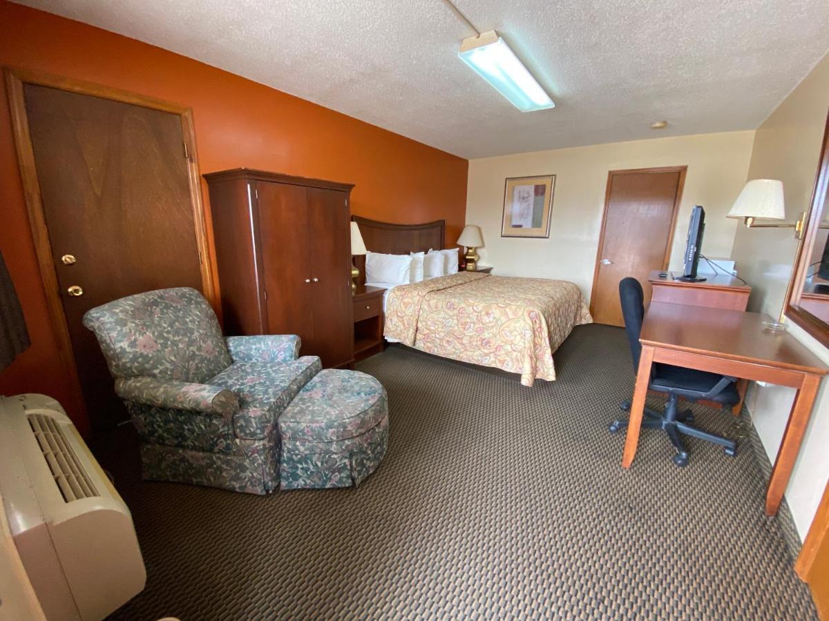 Motel Budget Host - Baxley